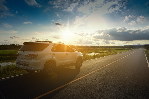 SUV sur route